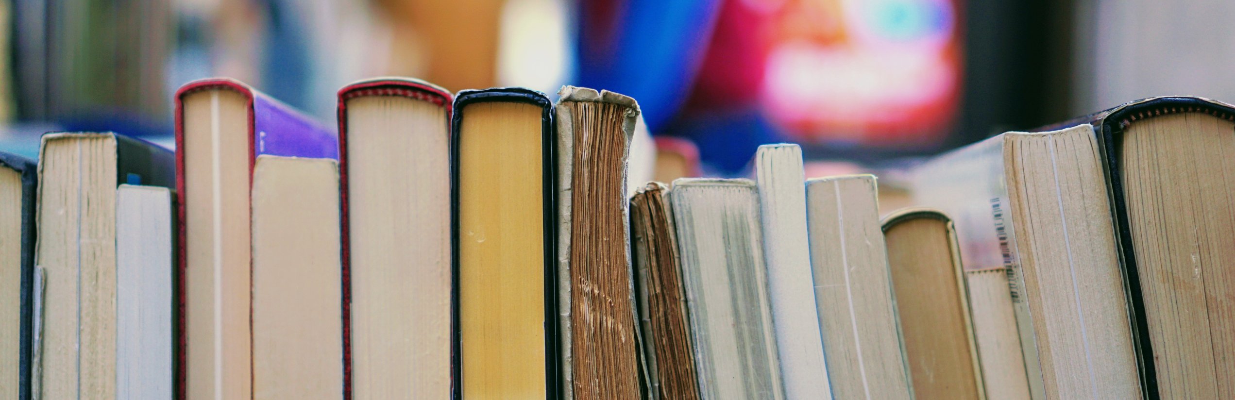 Bücher & Medien