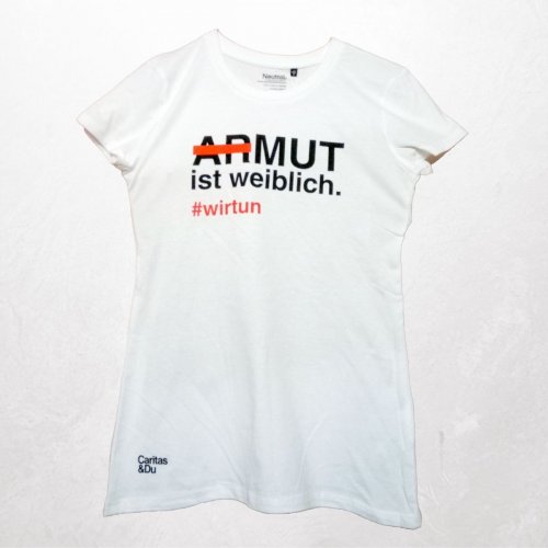 Shirt "Armut ist weiblich" gegen Frauenarmut