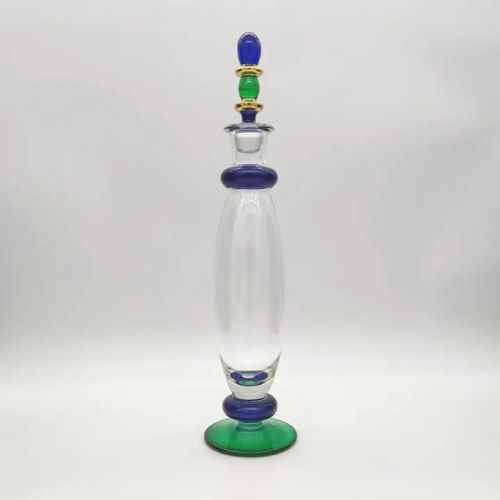 Dekorative Karaffe mit Glasstöpsel, mehrfarbig